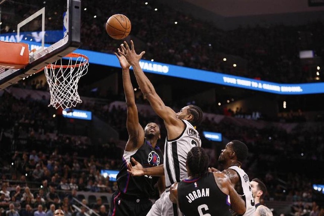 棋牌游戏-爵士队实力碾压对手，轻松取得胜利的简单介绍