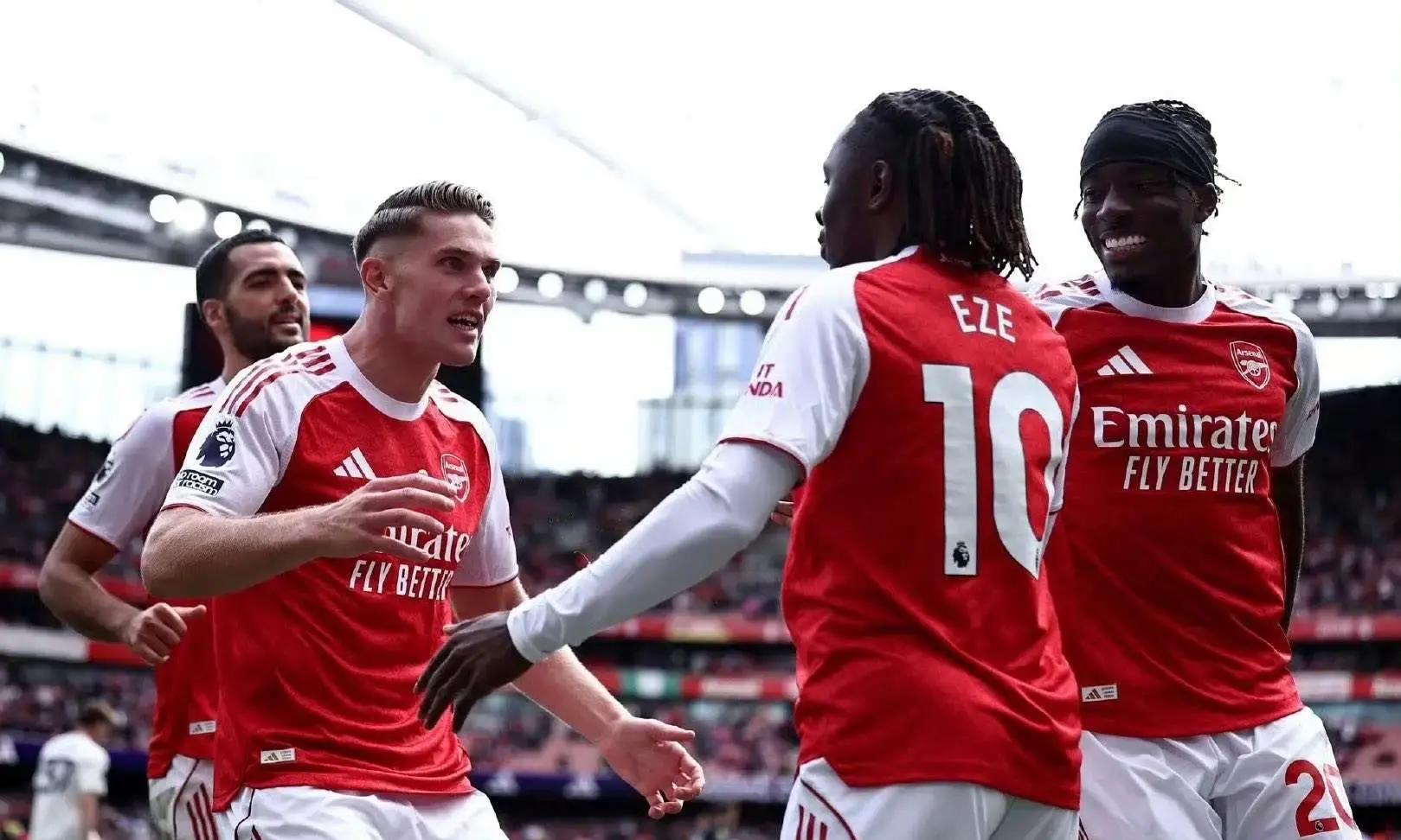 利物浦逆转战胜阿森纳，跻身前四